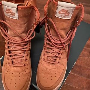 Nike Air Force 1 rose gold